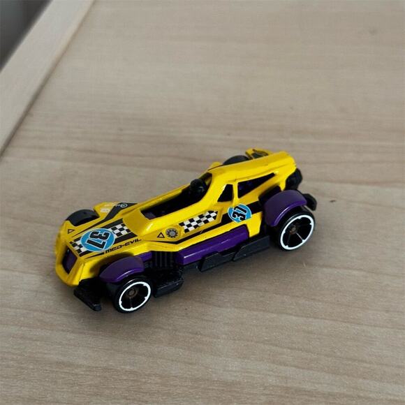 Hot Wheels Med-Evil Yellow Purple Diecast Car Mystery Models 2013 Racing Theme - Picture 5 of 6